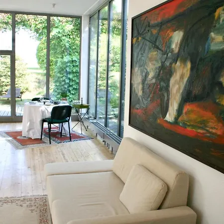 Art Lovers Bed and breakfast