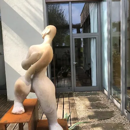 Art Lovers