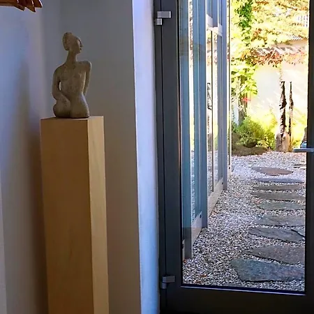 Art Lovers 3*