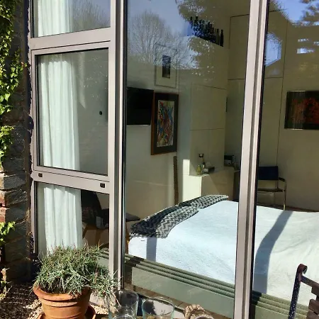 Art Lovers Couette-café 3*